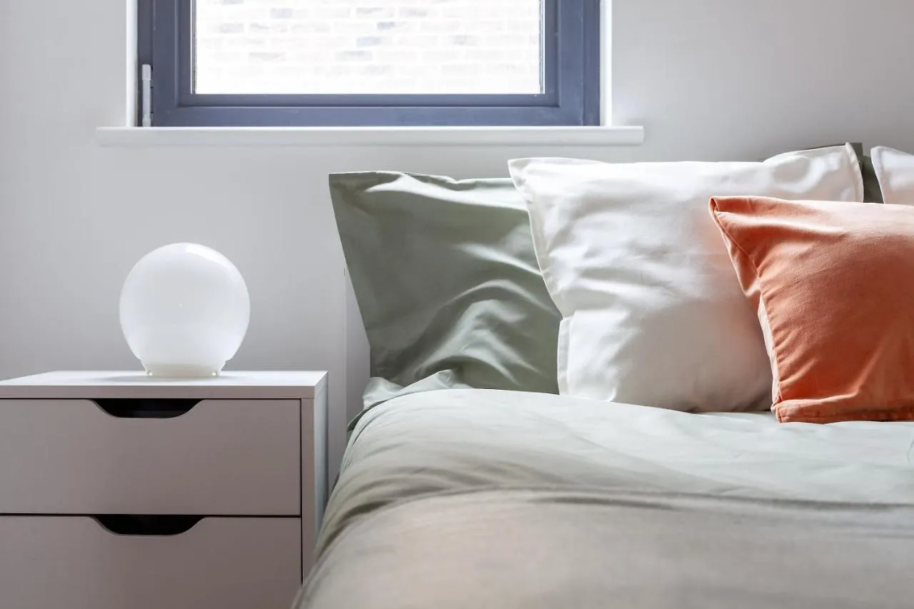 Arte Stays: Nordic Minimalist Flat near Hackney Downs London 0*,